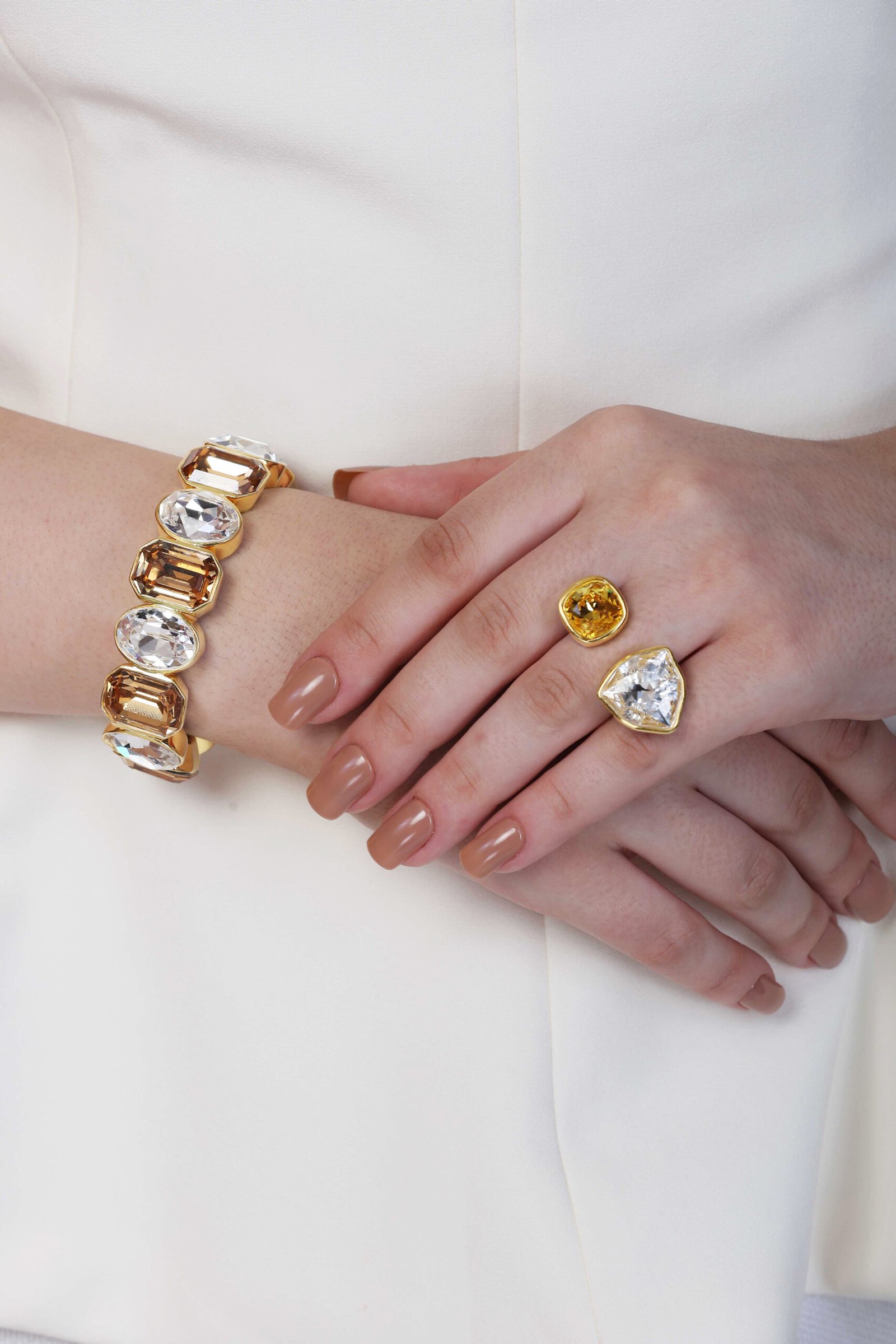 Model-based jewellery photography